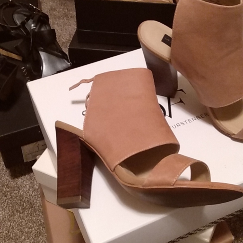 Shoes - Picture 2 of 2